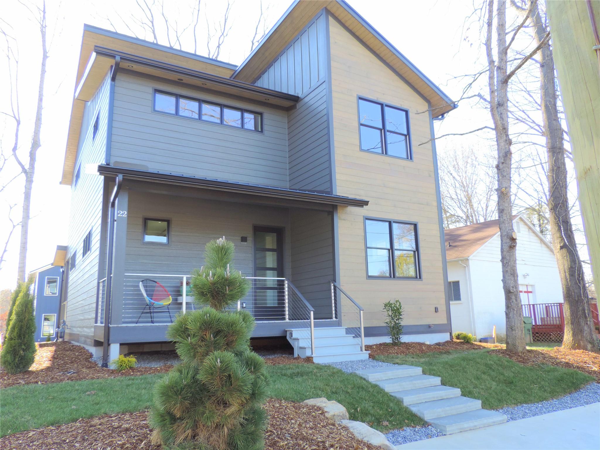 22 Mardell Circle Asheville NC 28806