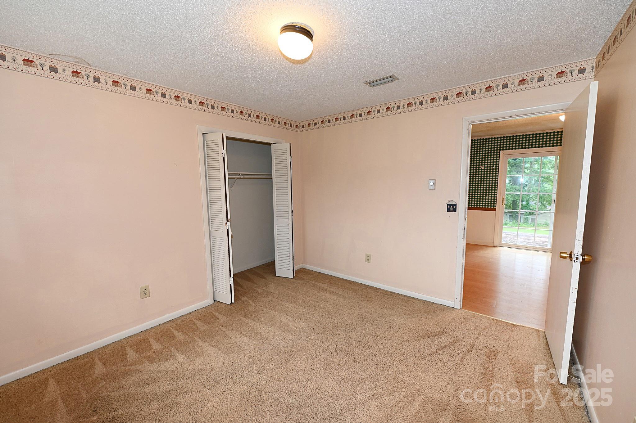 2625 Glenn Street Newton NC 28658