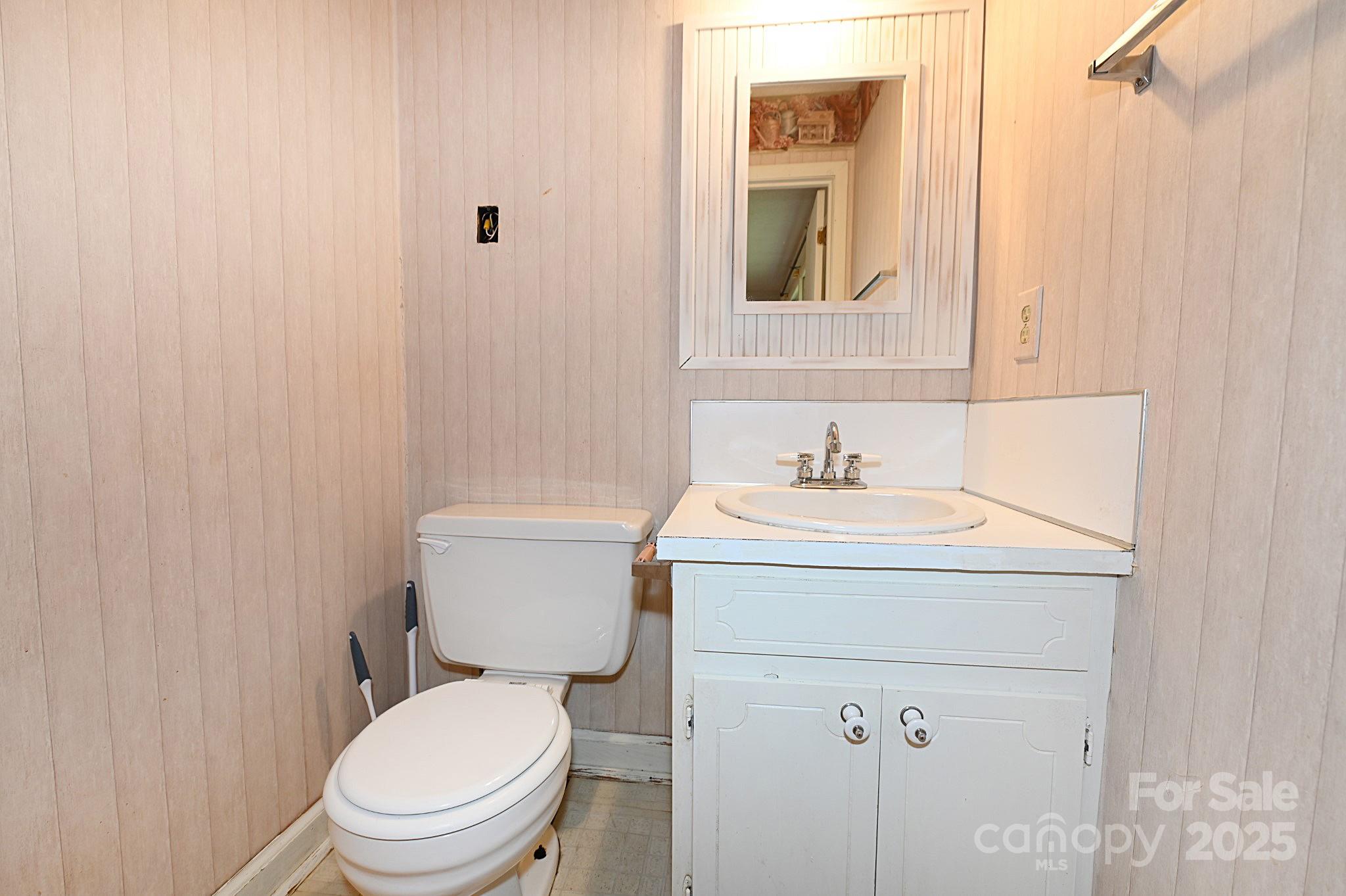 2625 Glenn Street Newton NC 28658