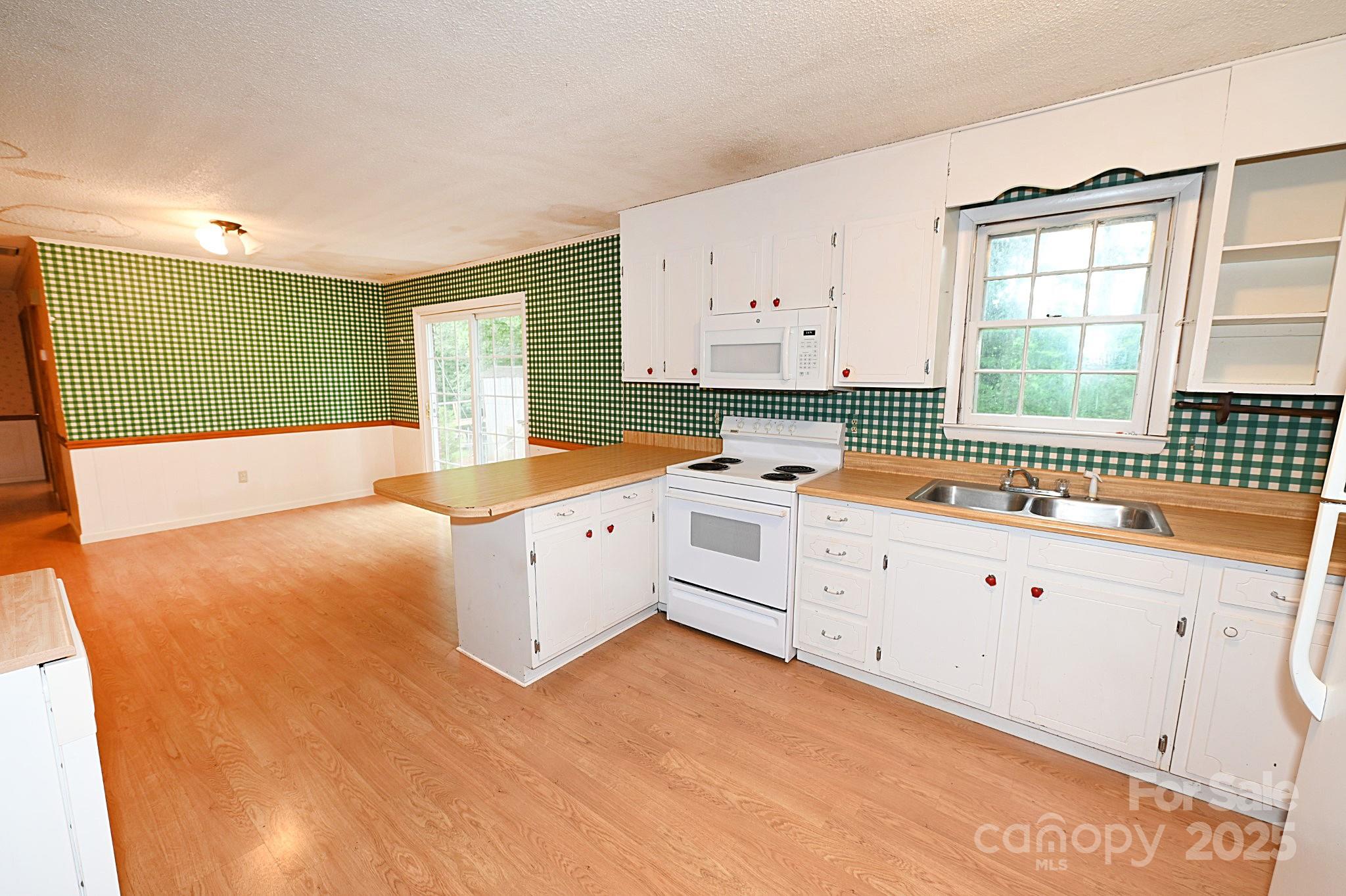 2625 Glenn Street Newton NC 28658