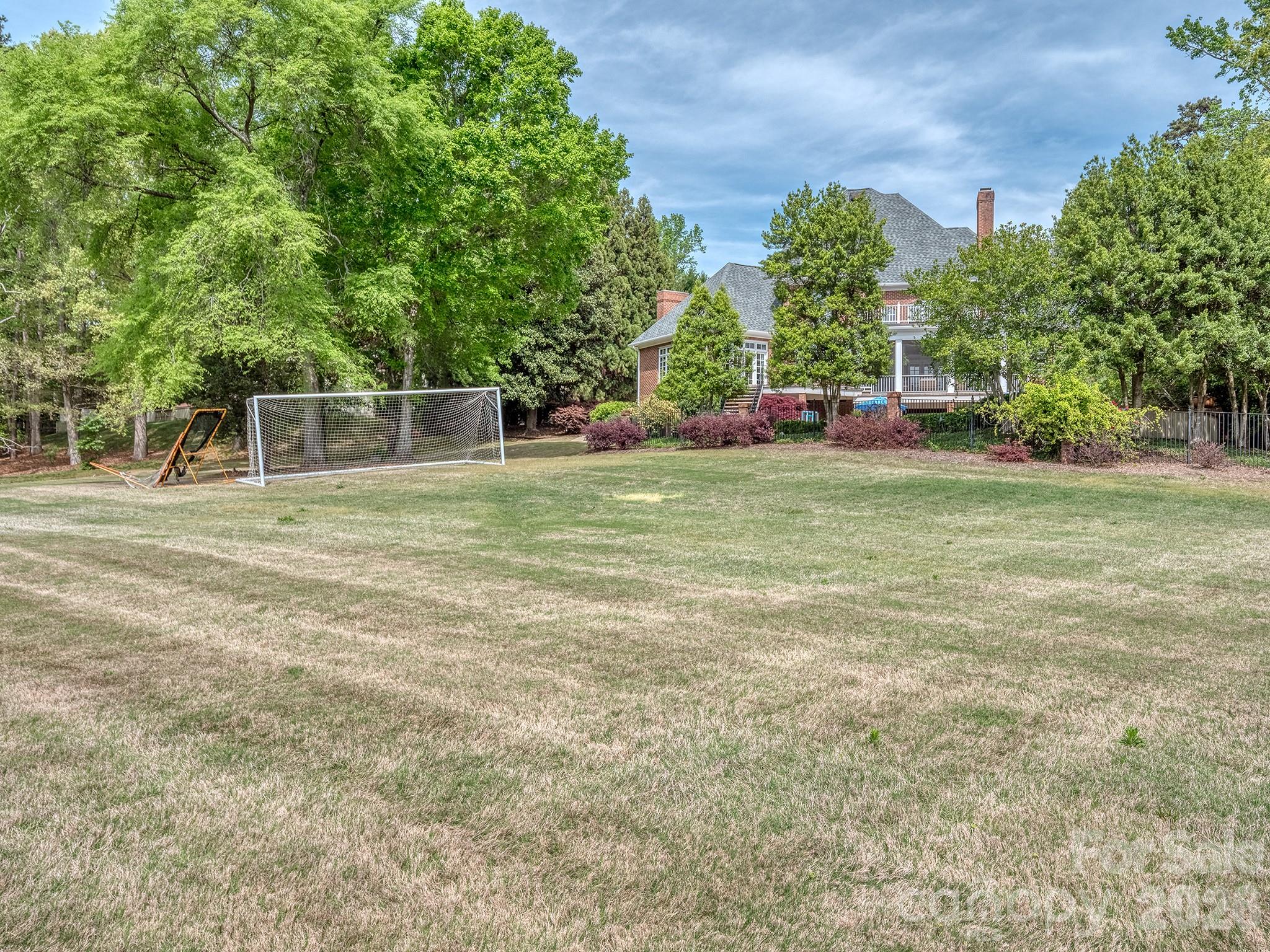 6528 Chipstead Lane Charlotte NC 28277