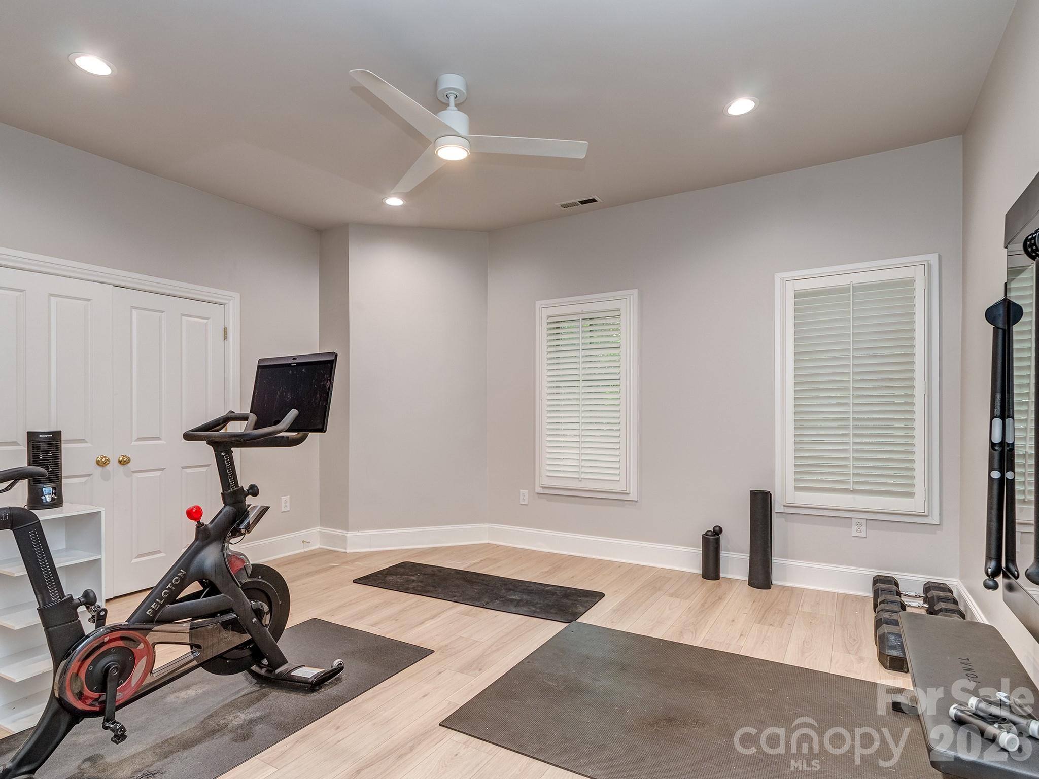 6528 Chipstead Lane Charlotte NC 28277