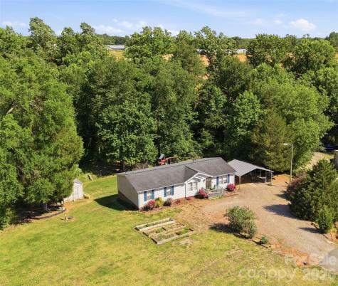 333 Howard Norton Drive Hiddenite NC 28636