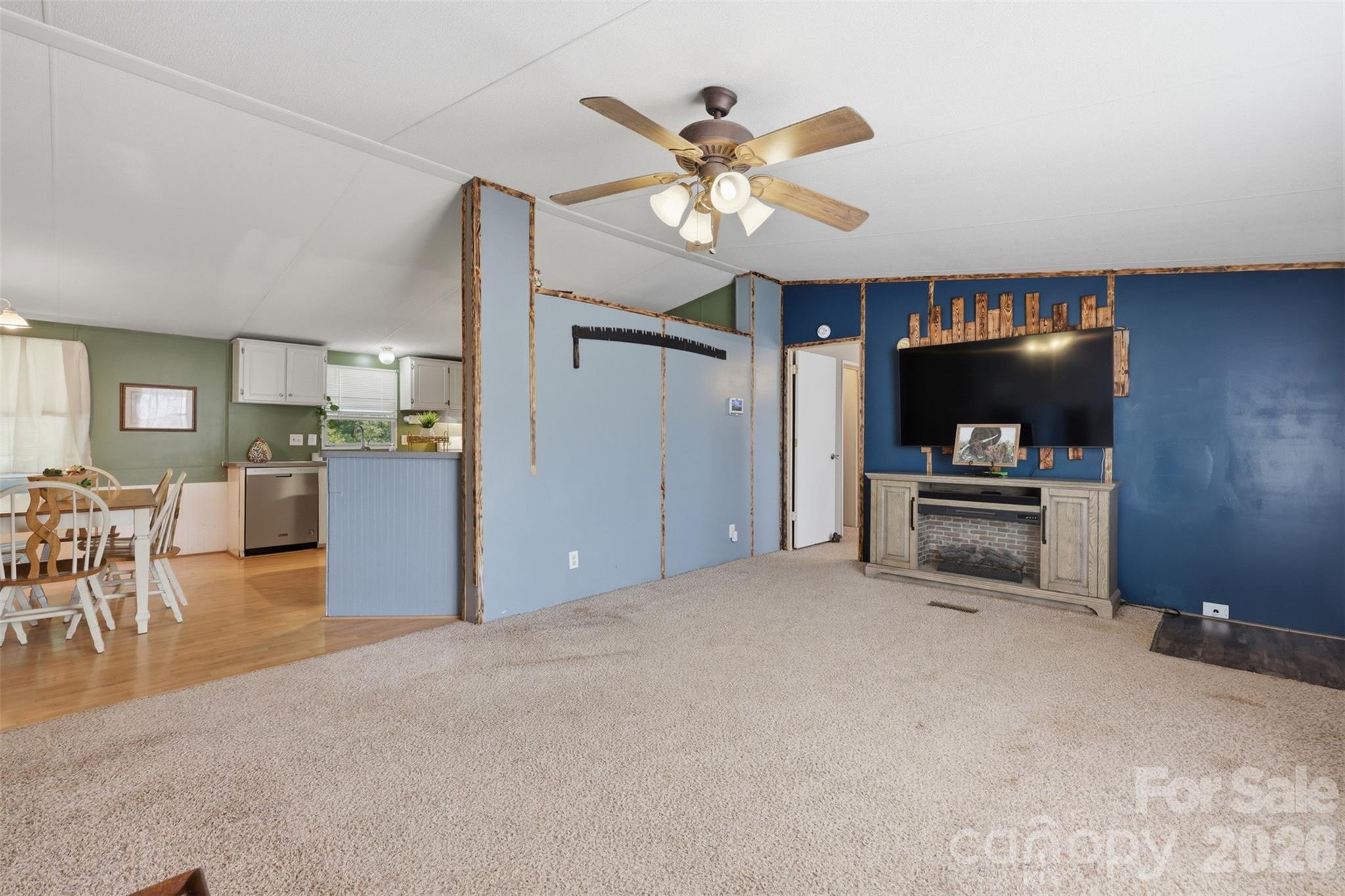 333 Howard Norton Drive Hiddenite NC 28636