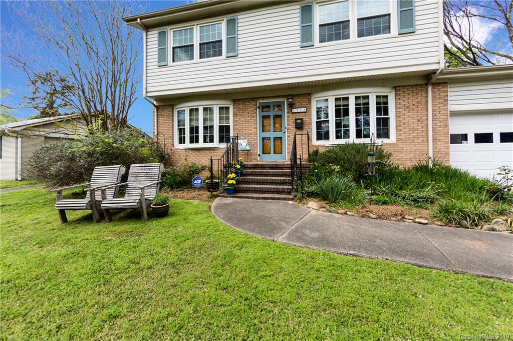1213 Ashbrook Place Charlotte NC 28209