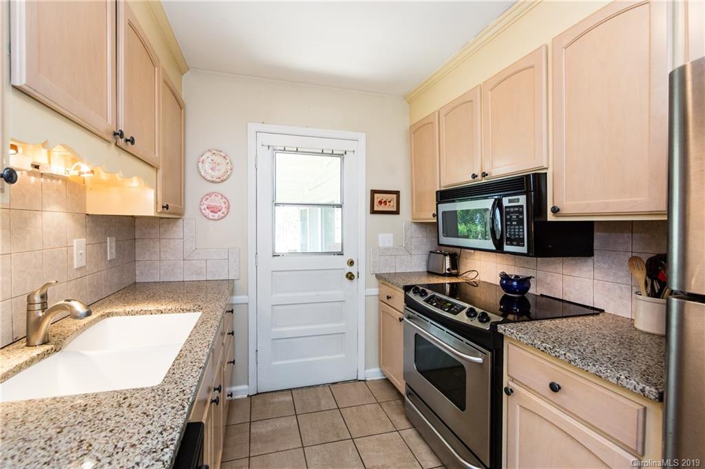 1213 Ashbrook Place Charlotte NC 28209