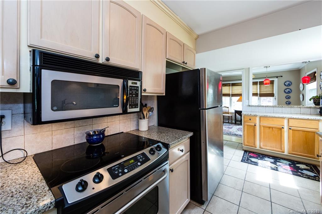 1213 Ashbrook Place Charlotte NC 28209