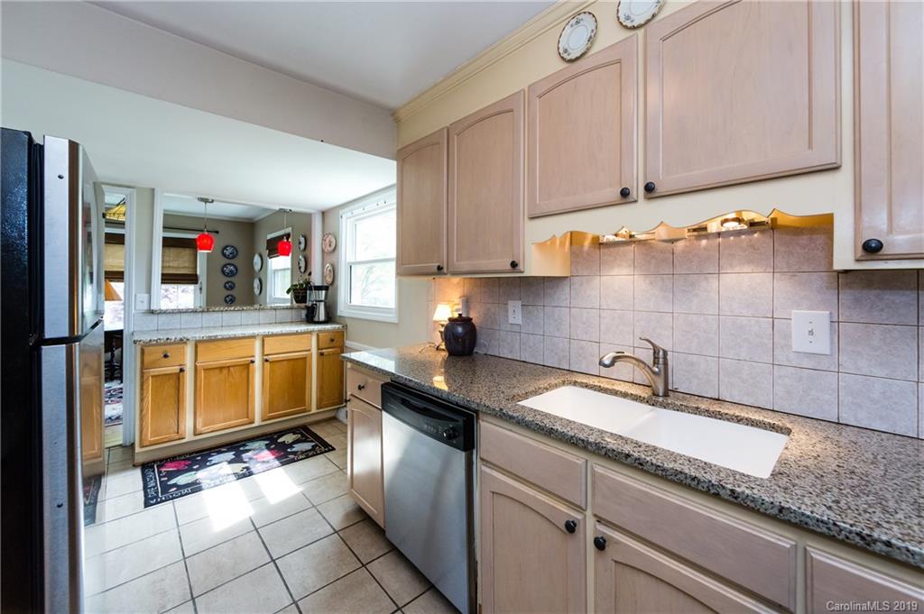 1213 Ashbrook Place Charlotte NC 28209