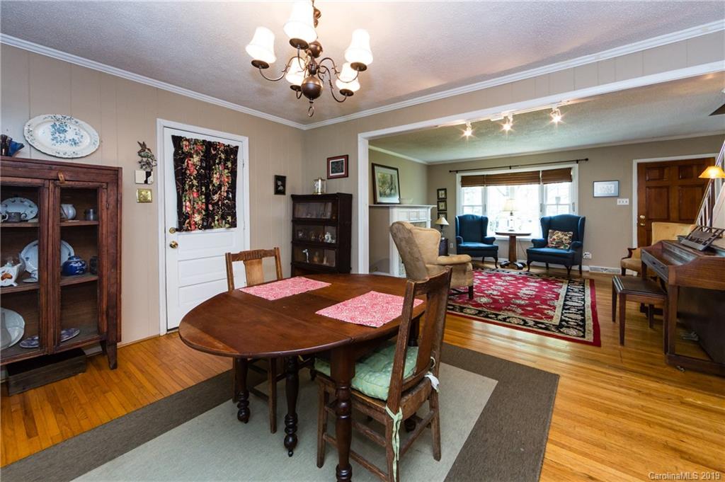 1213 Ashbrook Place Charlotte NC 28209
