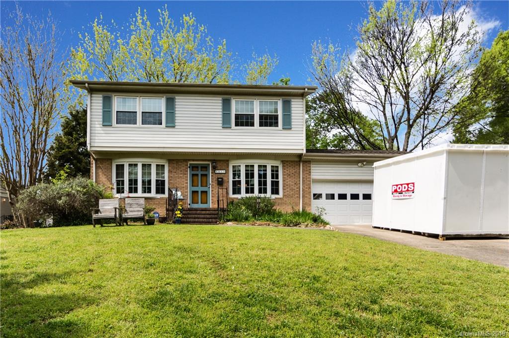 1213 Ashbrook Place Charlotte NC 28209