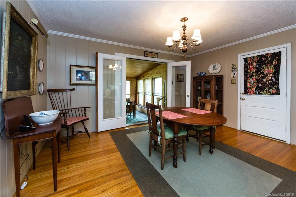 1213 Ashbrook Place Charlotte NC 28209