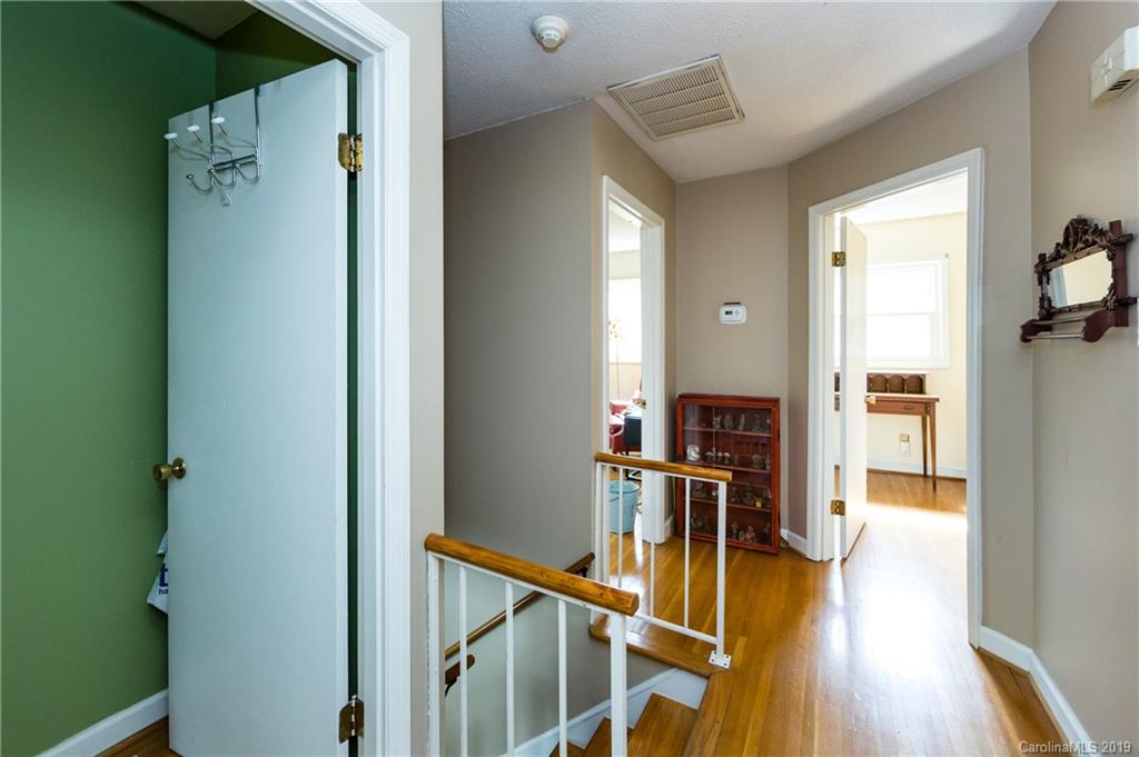 1213 Ashbrook Place Charlotte NC 28209