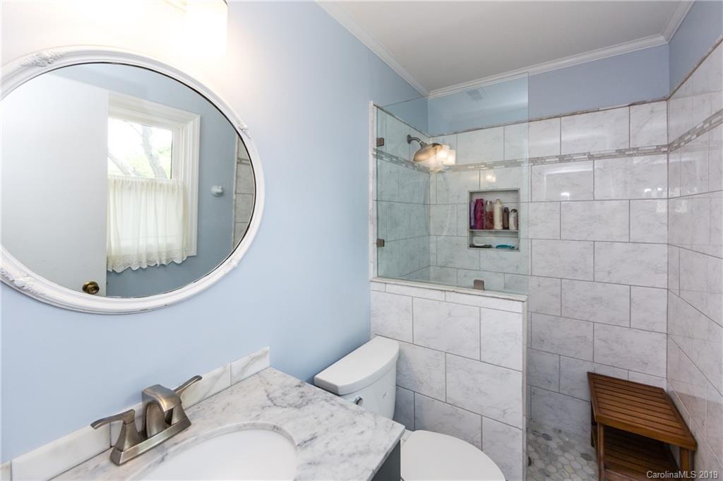 1213 Ashbrook Place Charlotte NC 28209