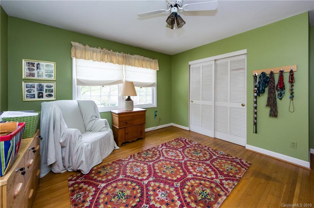 1213 Ashbrook Place Charlotte NC 28209