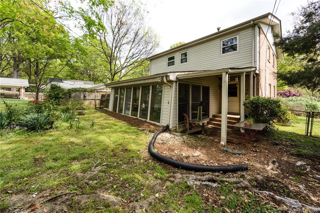 1213 Ashbrook Place Charlotte NC 28209