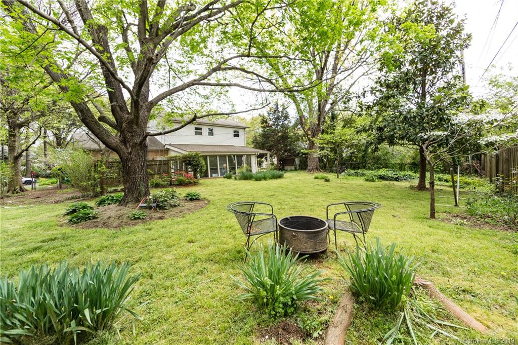 1213 Ashbrook Place Charlotte NC 28209