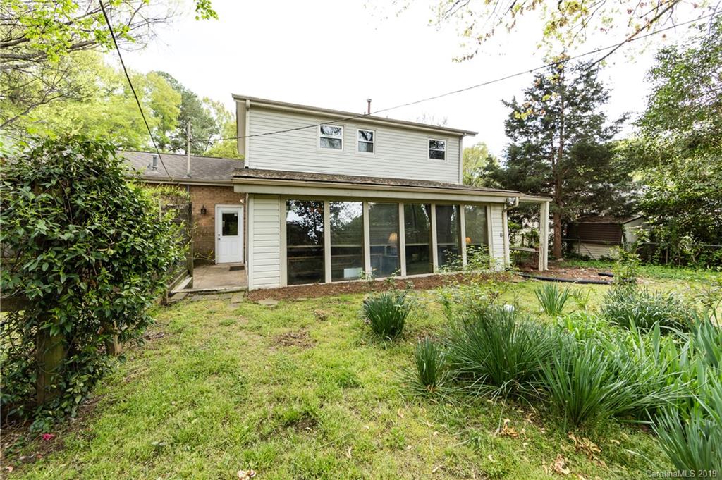 1213 Ashbrook Place Charlotte NC 28209