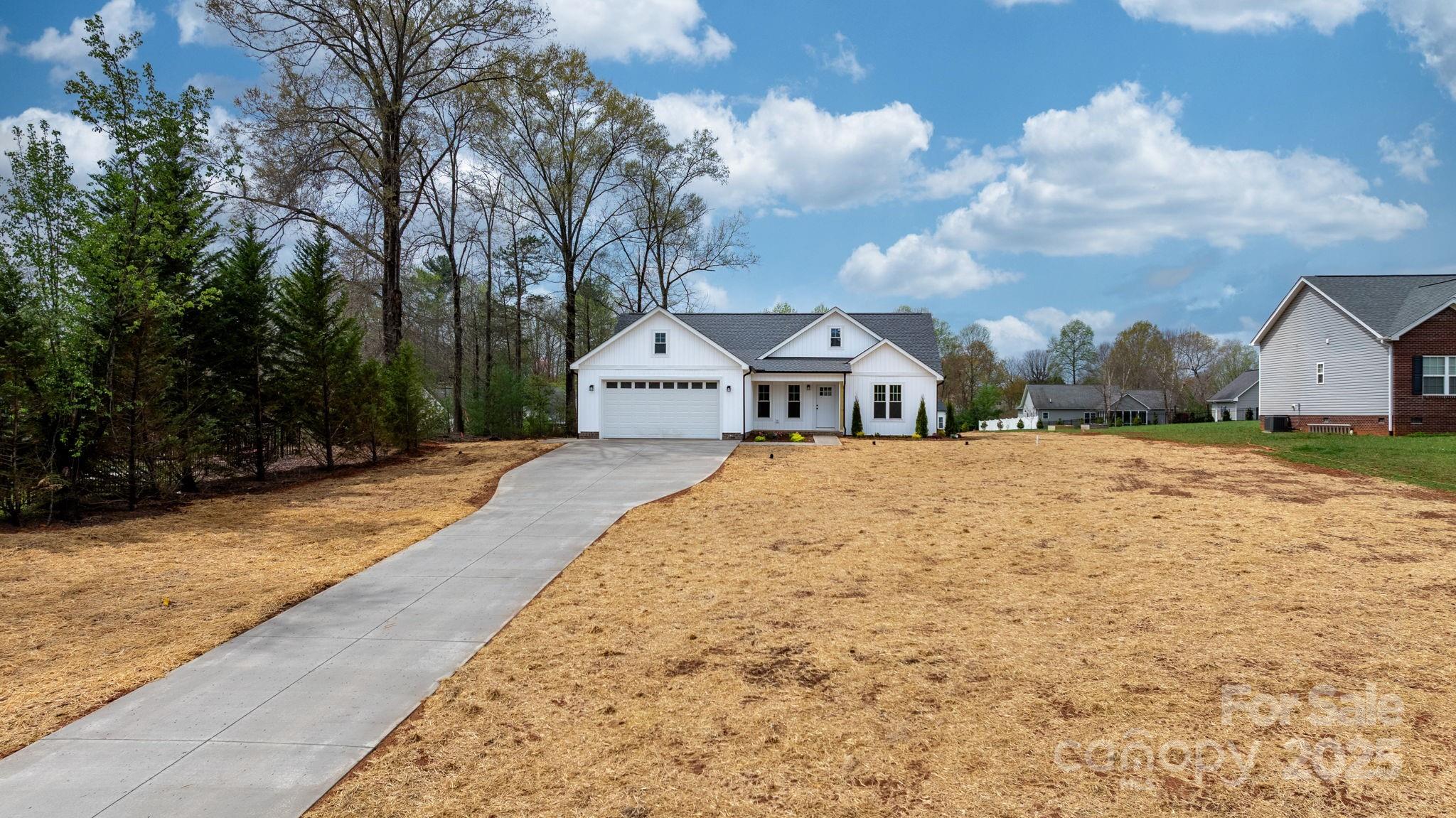 9062 Mccray Farms Drive Hickory NC 28601