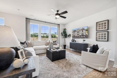 1816 Alexander Village Main Drive Charlotte NC 28262
