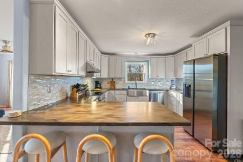 36 Wineberry Lane Asheville NC 28803