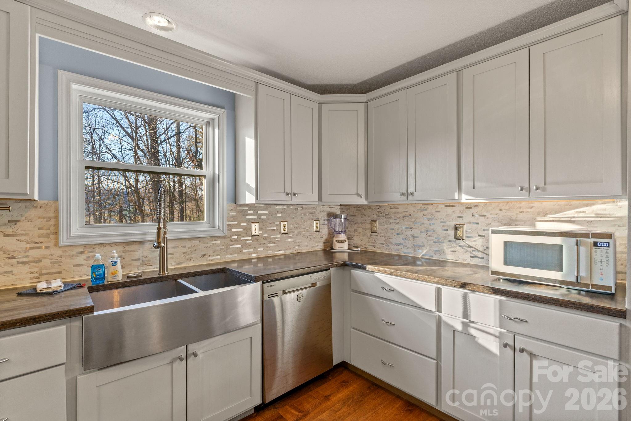 36 Wineberry Lane Asheville NC 28803