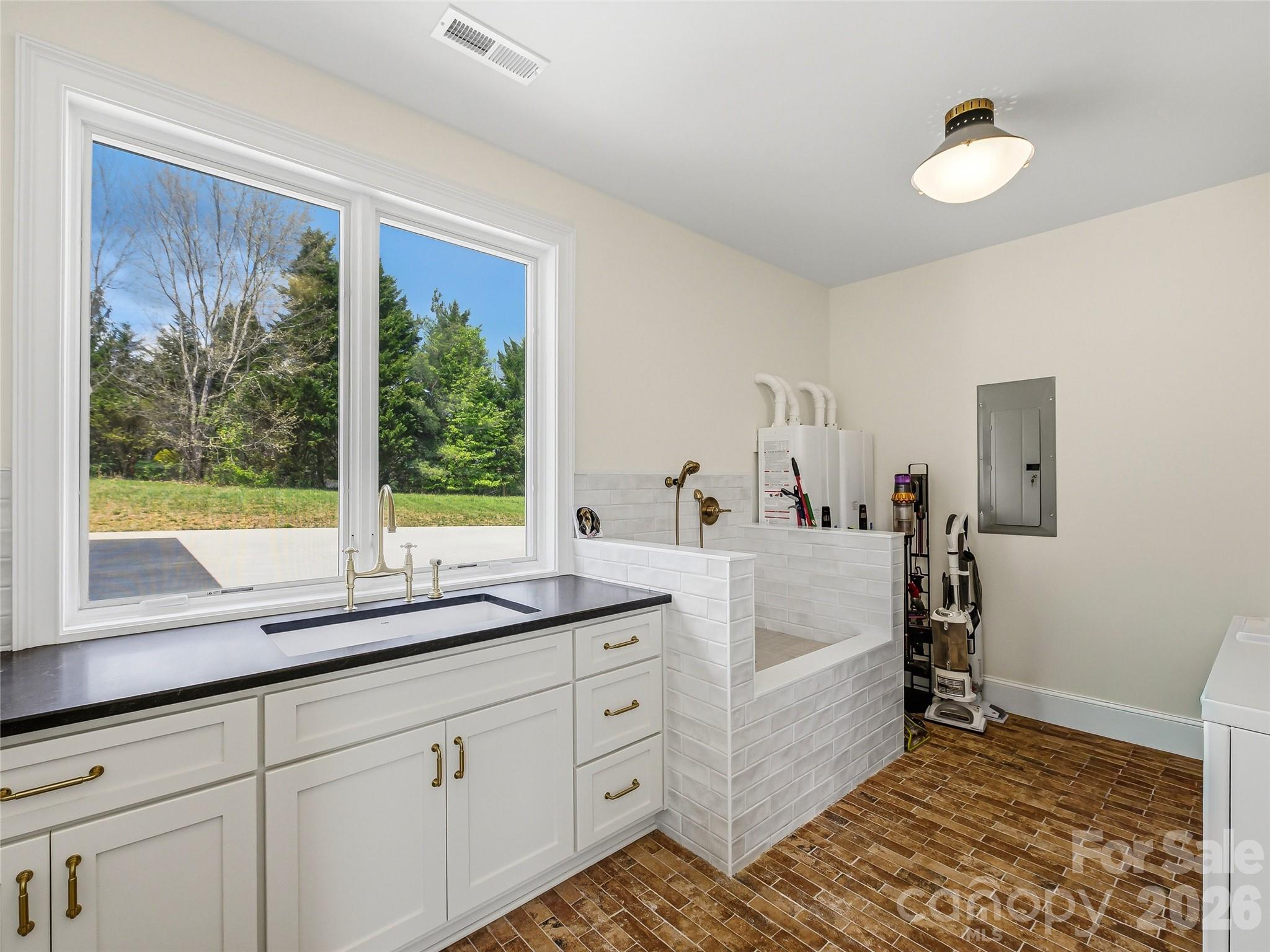 5 Sweetgrass Lane Fletcher NC 28732