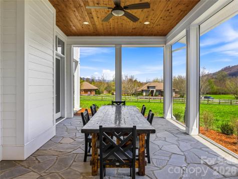 5 Sweetgrass Lane Fletcher NC 28732