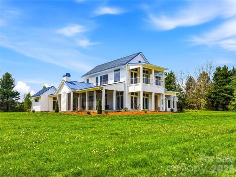 5 Sweetgrass Lane Fletcher NC 28732