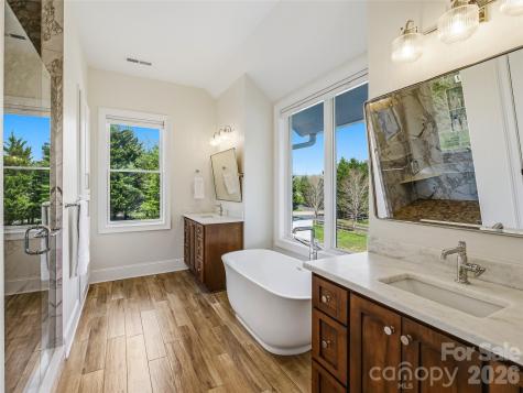 5 Sweetgrass Lane Fletcher NC 28732