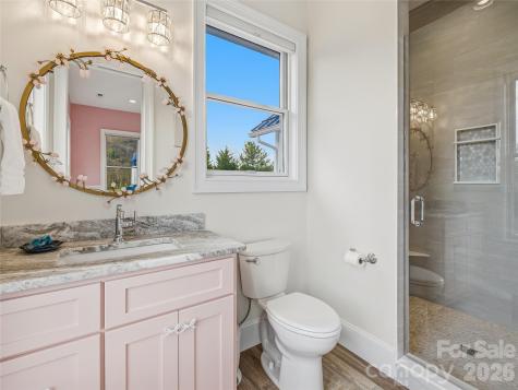 5 Sweetgrass Lane Fletcher NC 28732