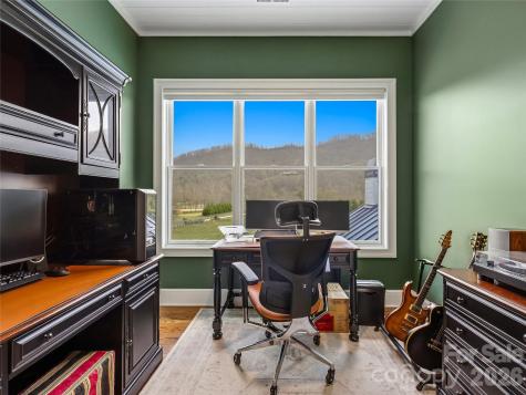 5 Sweetgrass Lane Fletcher NC 28732