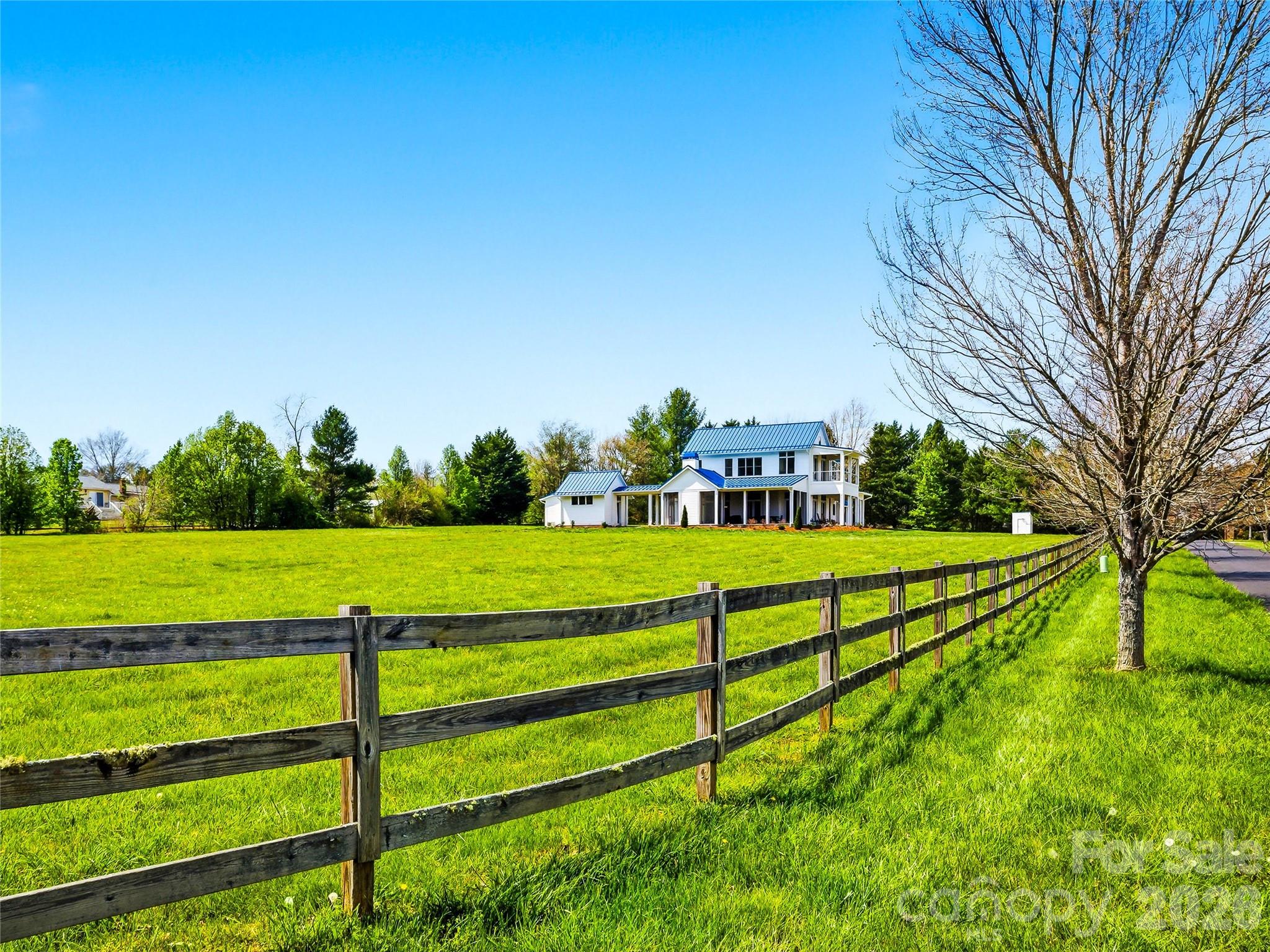 5 Sweetgrass Lane Fletcher NC 28732