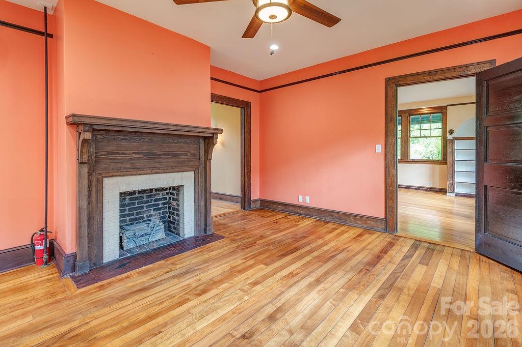 14 Watauga Street Asheville NC 28801