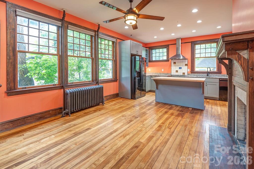 14 Watauga Street Asheville NC 28801