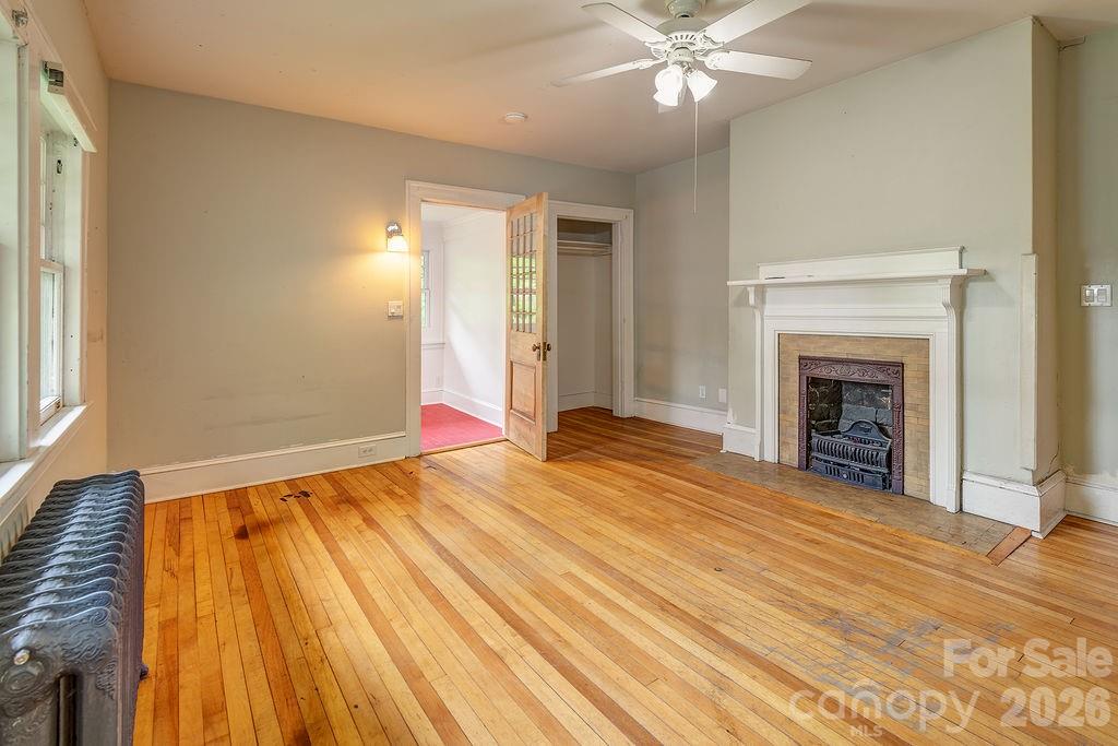 14 Watauga Street Asheville NC 28801