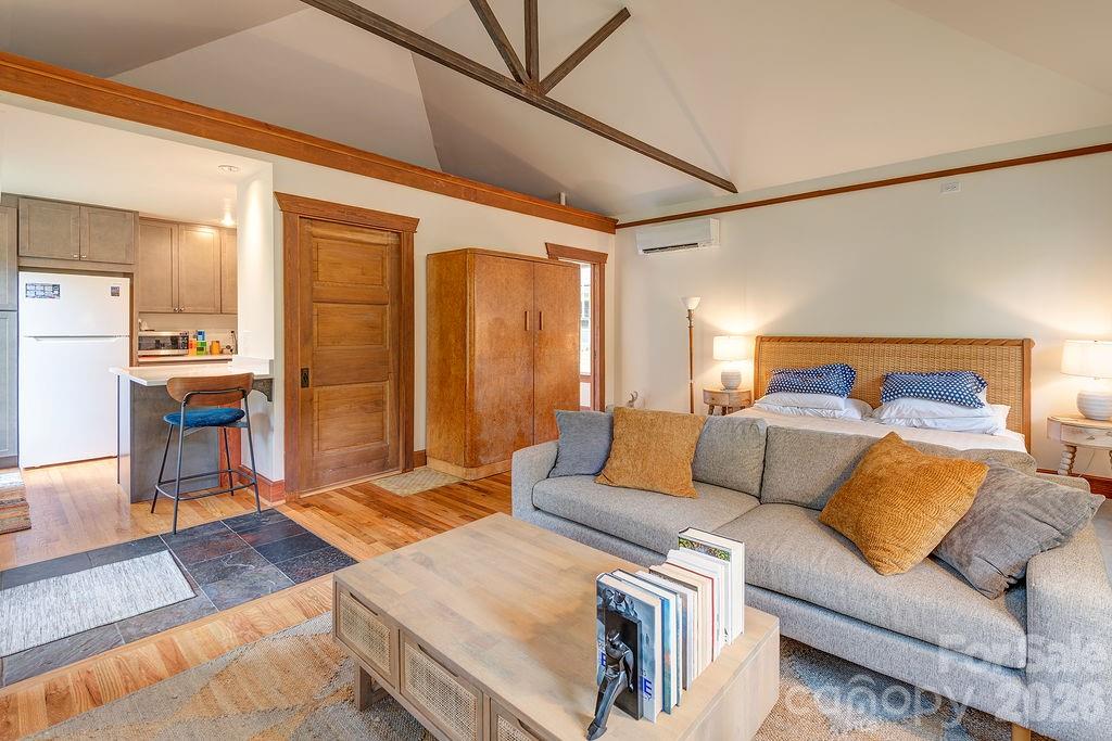 14 Watauga Street Asheville NC 28801