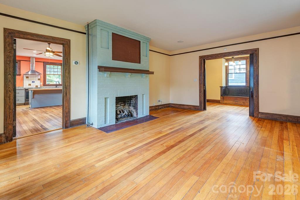 14 Watauga Street Asheville NC 28801