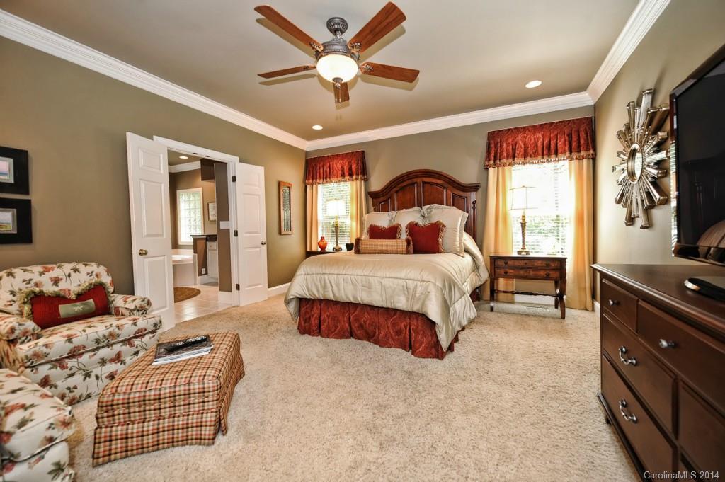 7607 Seton House Lane Charlotte NC 28277