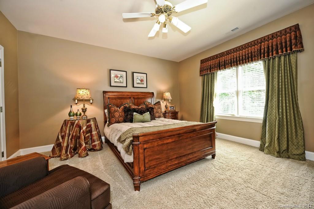 7607 Seton House Lane Charlotte NC 28277