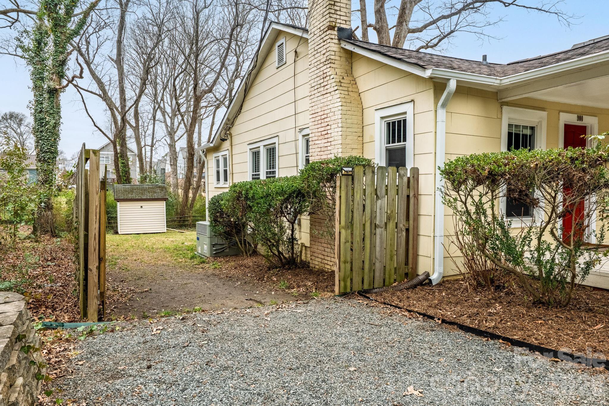 900 Sweetbriar Street Charlotte NC 28205
