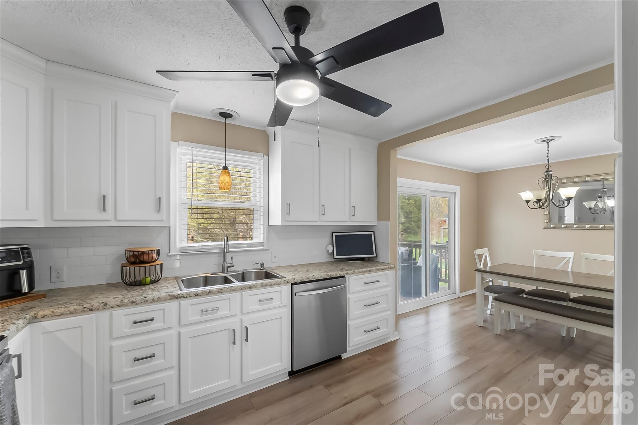 1757 Castlewood Court Hickory NC 28602