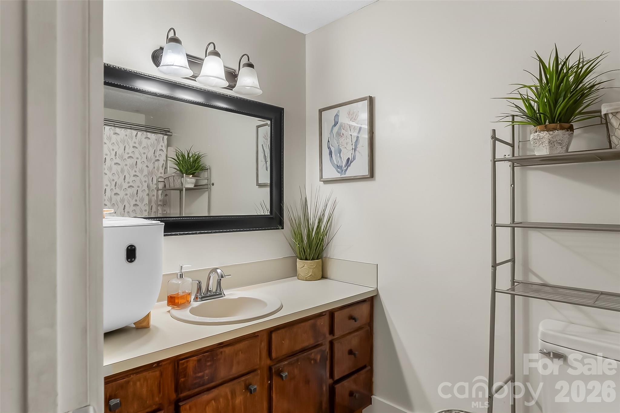 1757 Castlewood Court Hickory NC 28602
