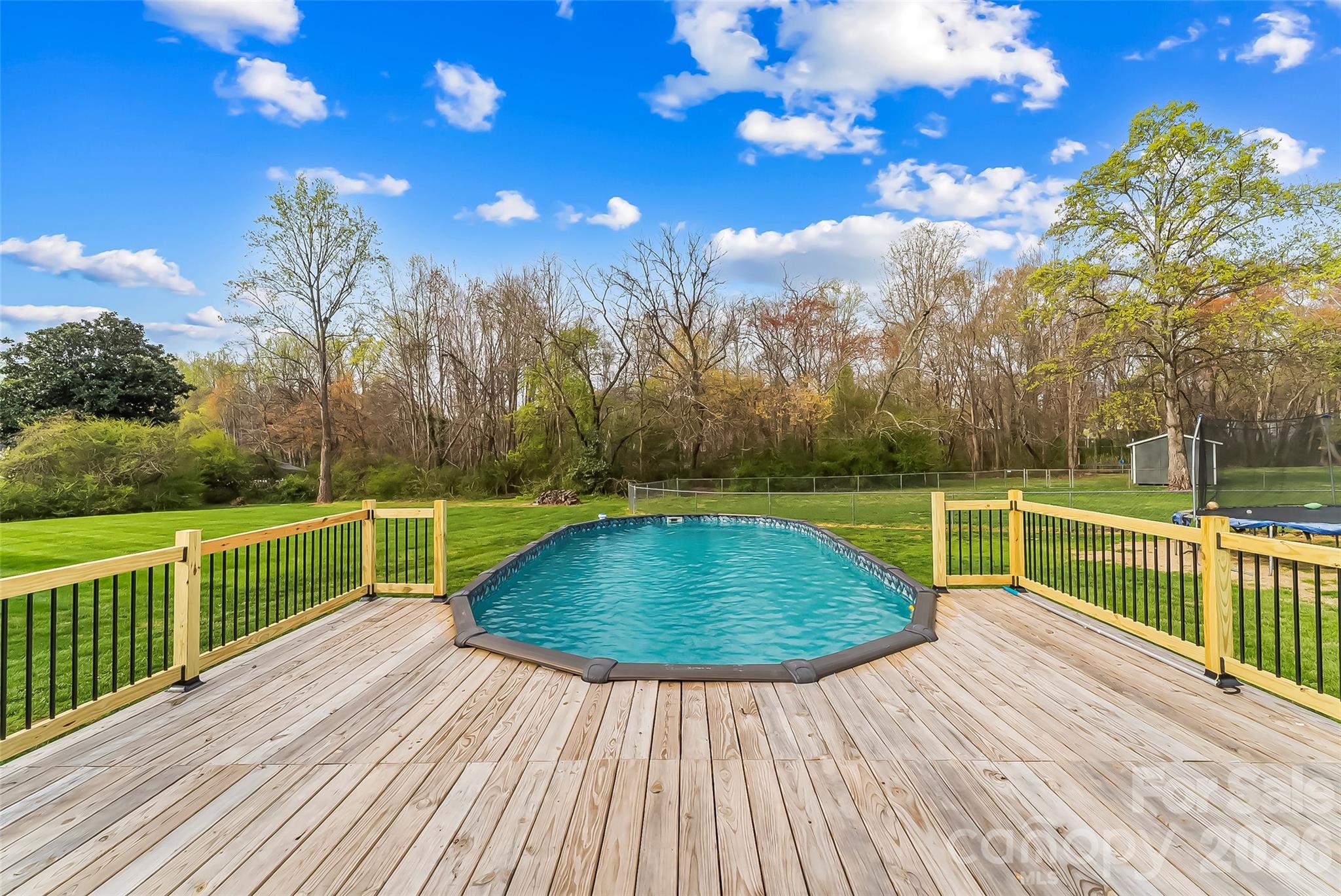 1757 Castlewood Court Hickory NC 28602