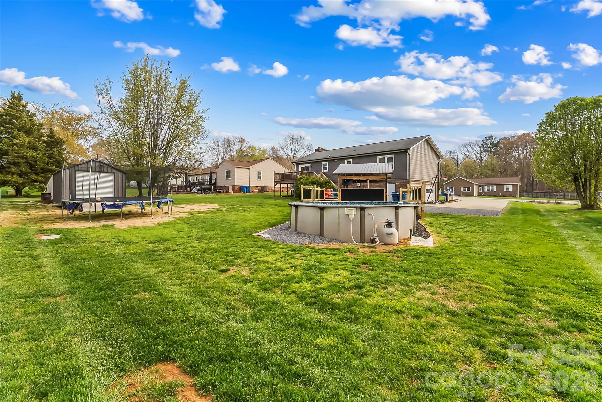 1757 Castlewood Court Hickory NC 28602