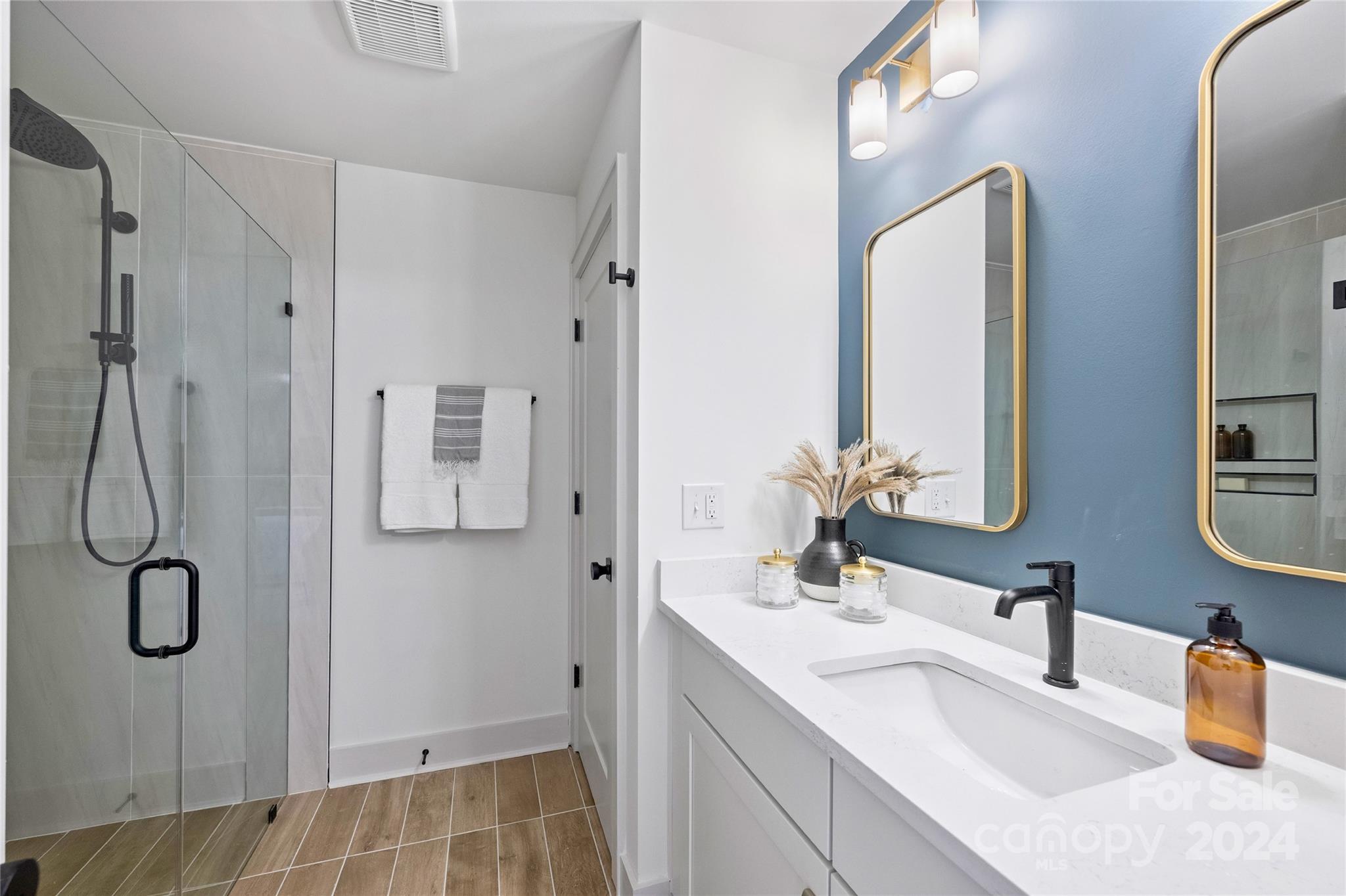 2019 Thurmond Place Charlotte NC 28205