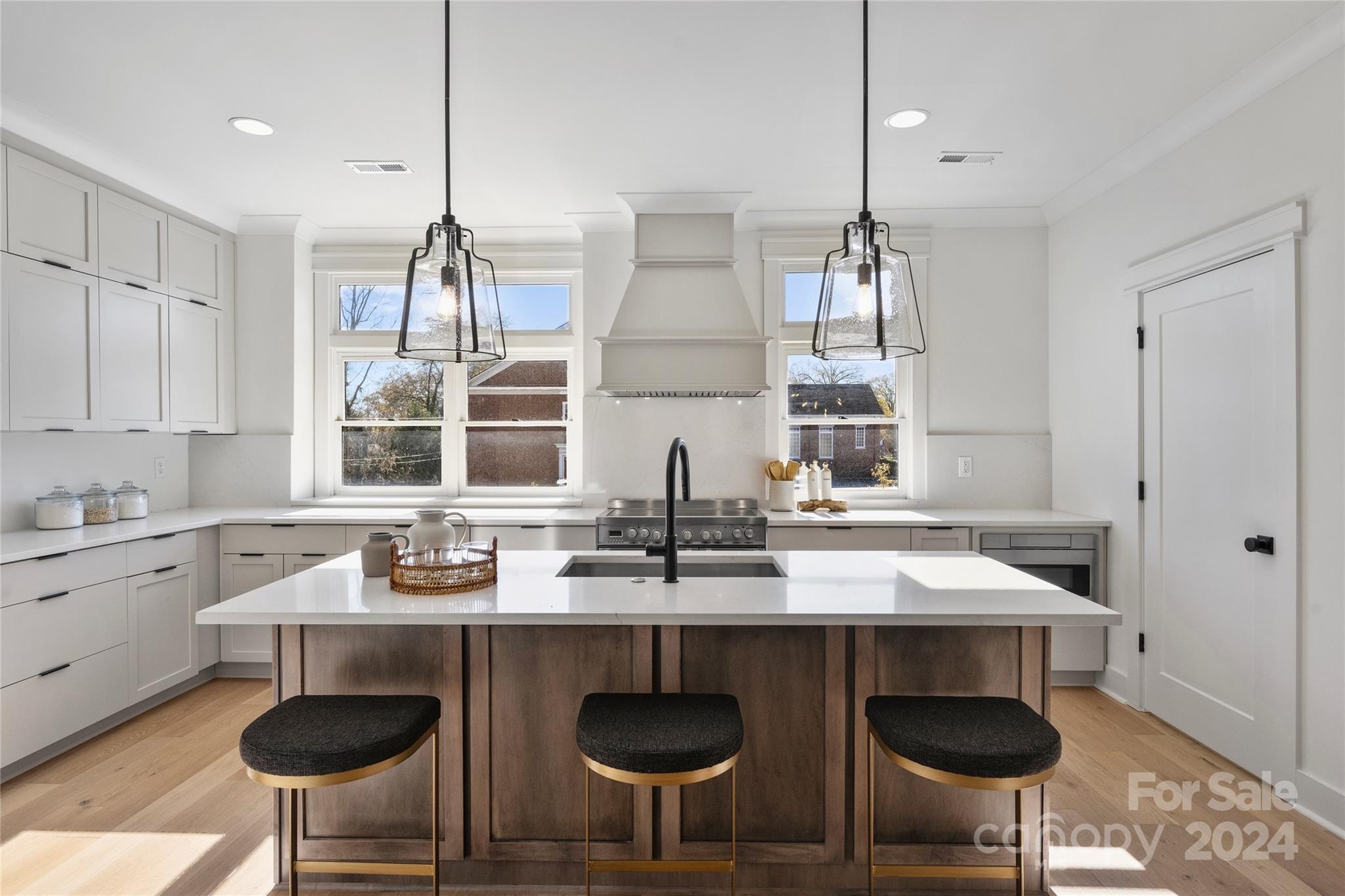 2019 Thurmond Place Charlotte NC 28205