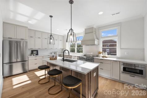 2019 Thurmond Place Charlotte NC 28205
