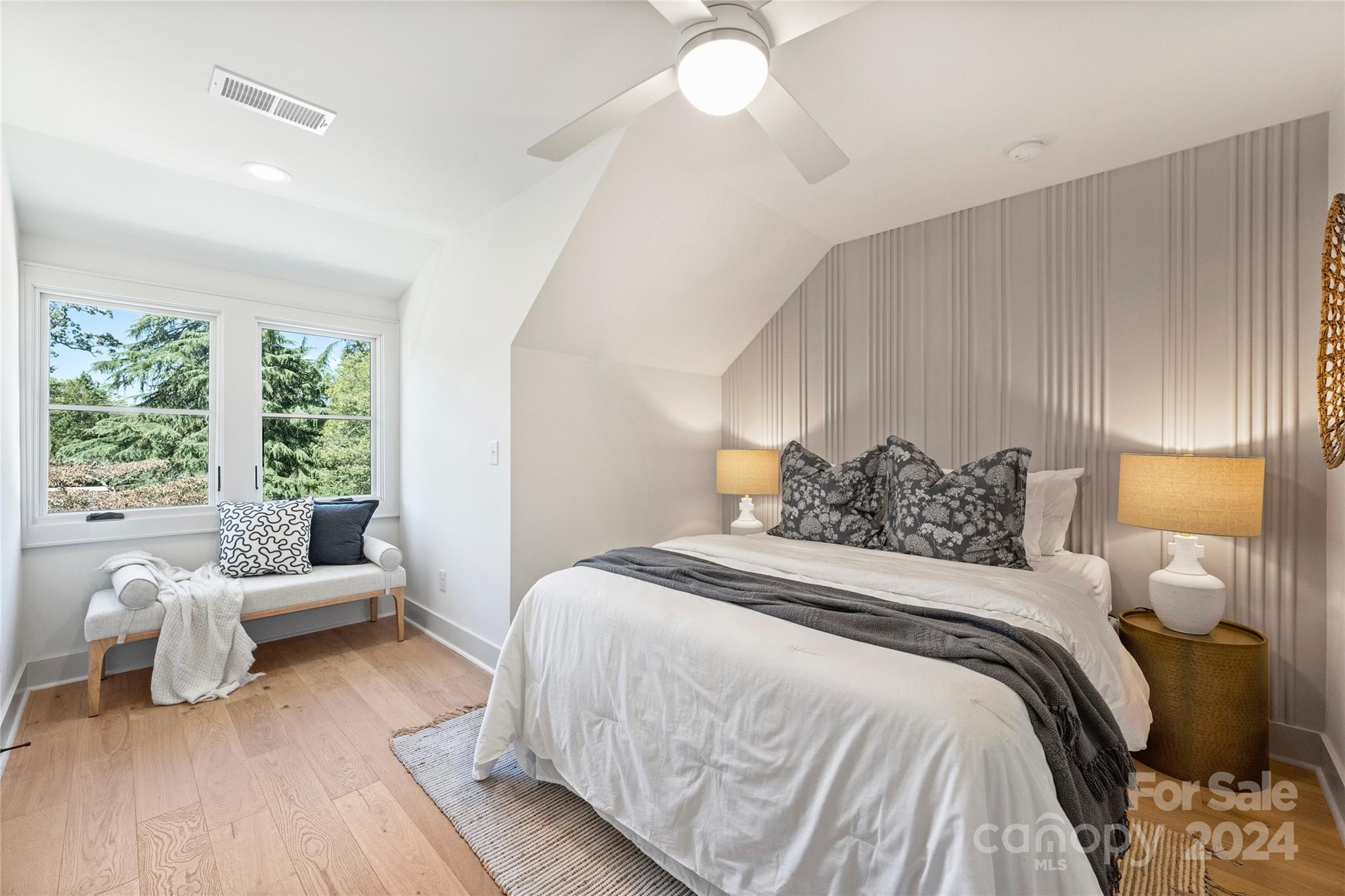2019 Thurmond Place Charlotte NC 28205