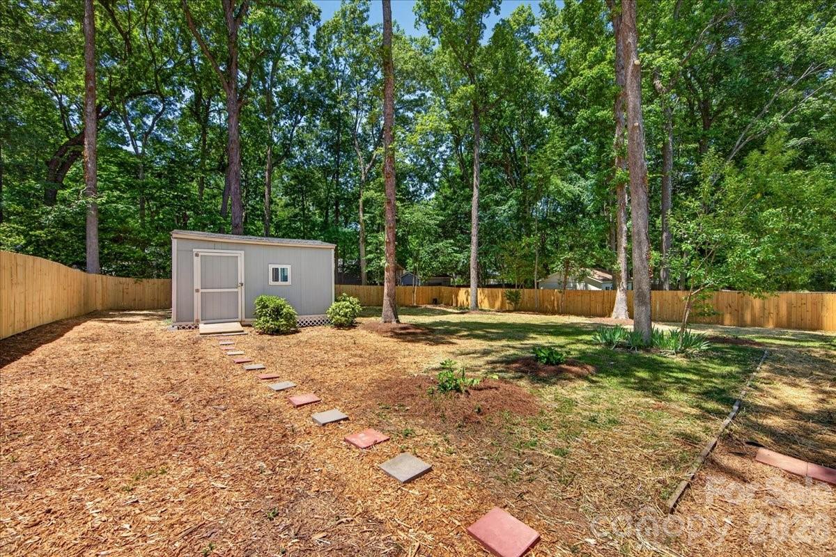 6018 Donegal Drive Charlotte NC 28212