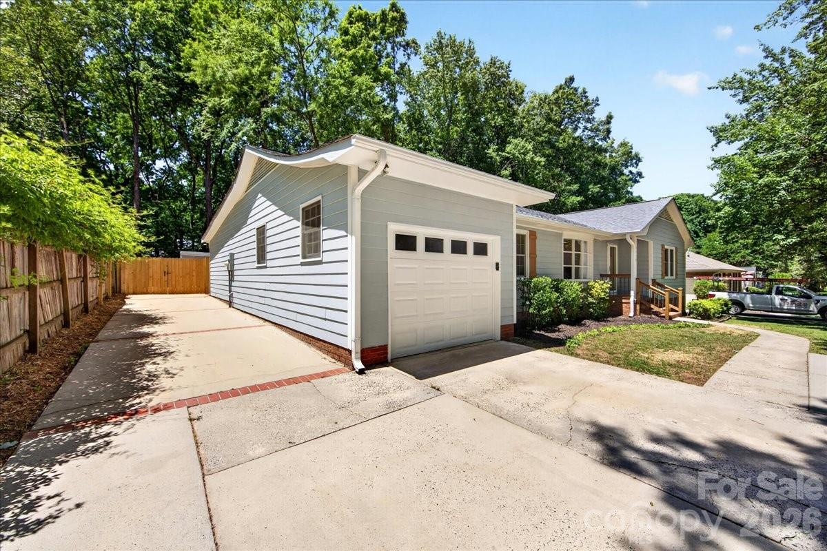 6018 Donegal Drive Charlotte NC 28212